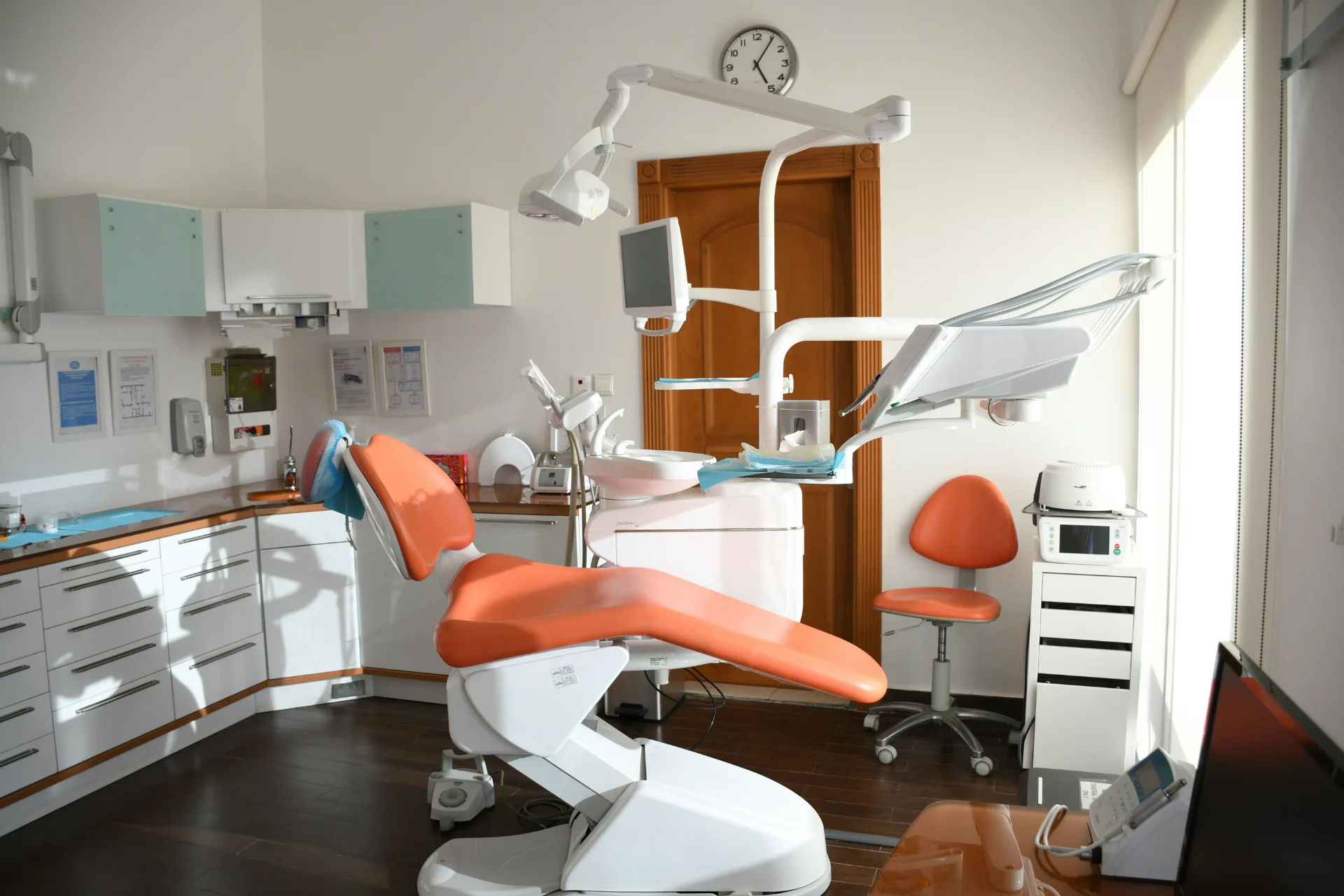 Starting a Dental Practice: Essential Equipment Checklist 2026