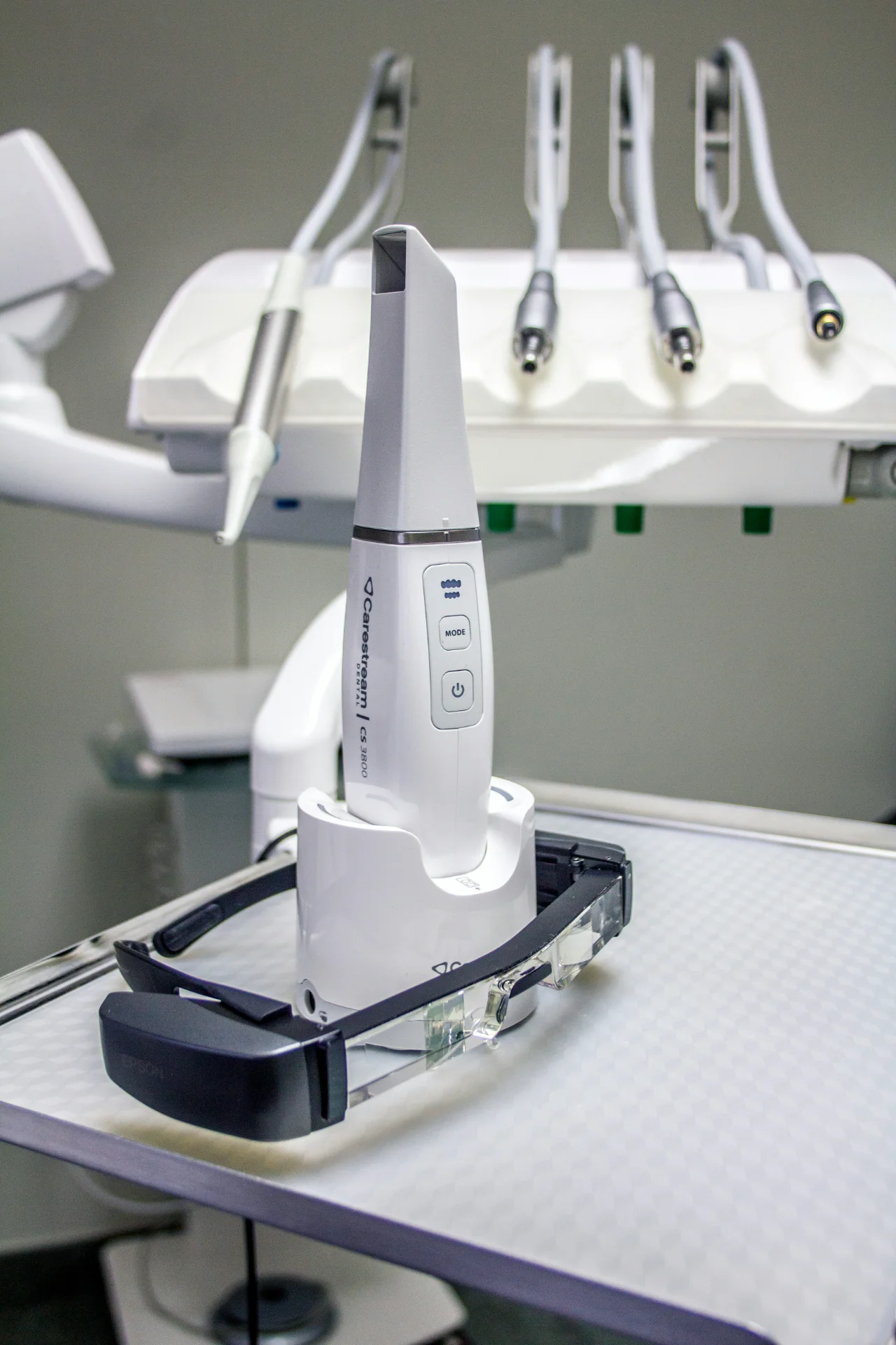 What Is an Intraoral Scanner: The Definitive Guide