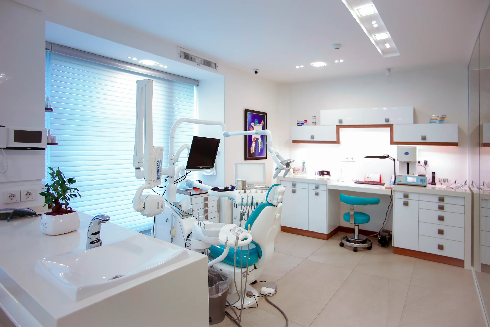 Dental Clinic Setup In 2026: A Step-By-Step Roadmap For New Practitioners