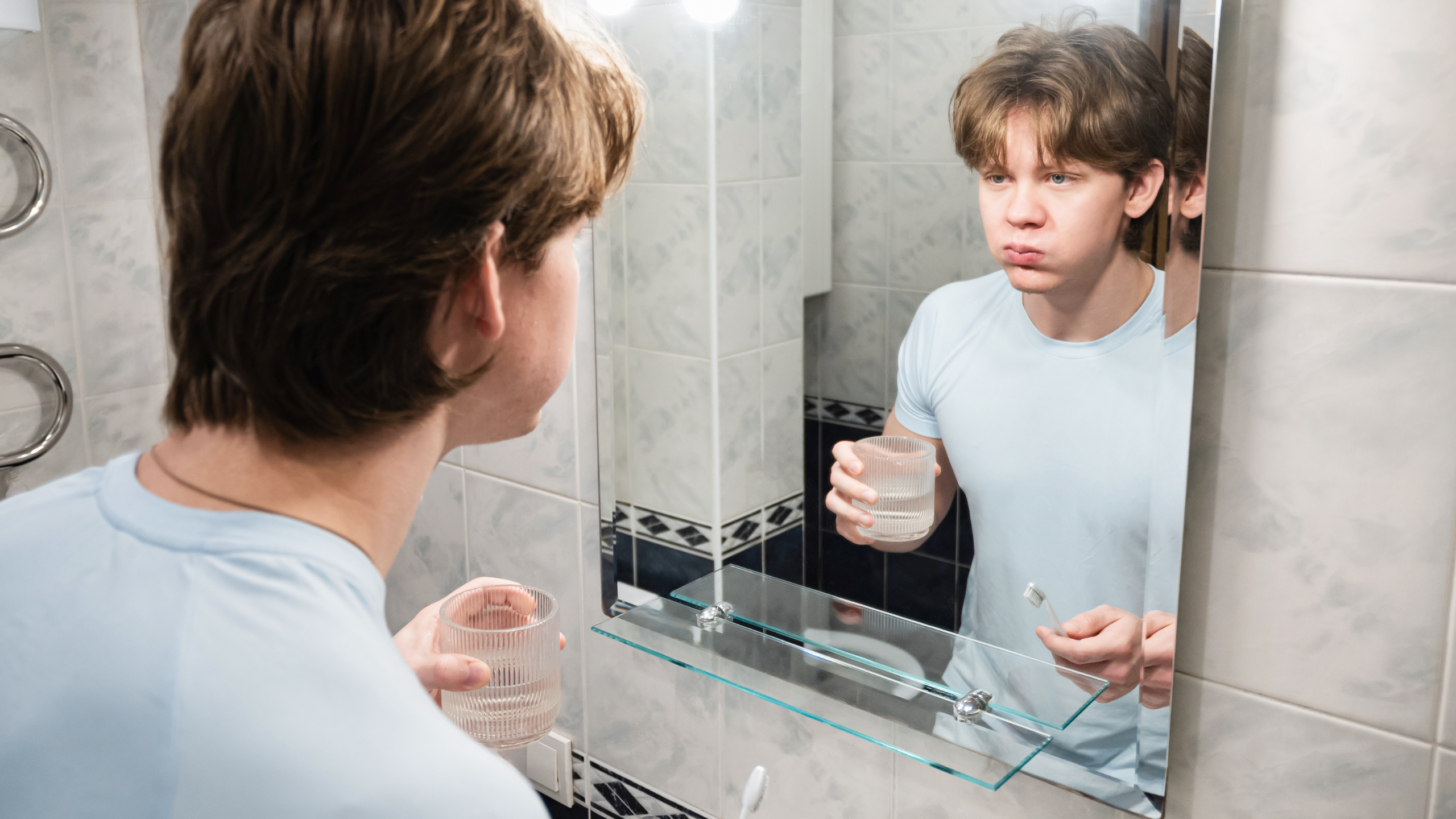 Best Dental Rinse For Gums: What Actually Works