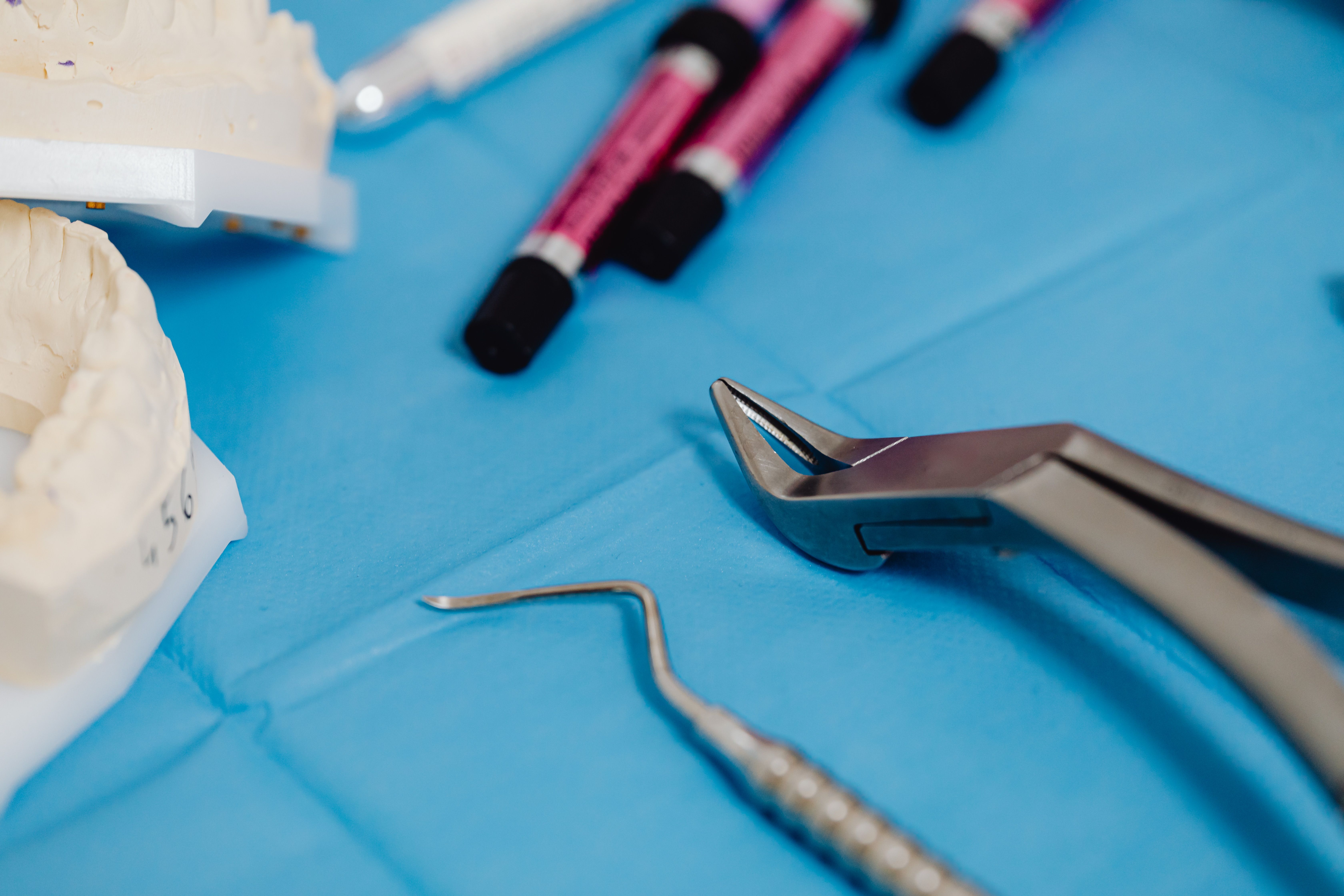 Tooth Extraction Cost By State: What You'll Pay In 2026