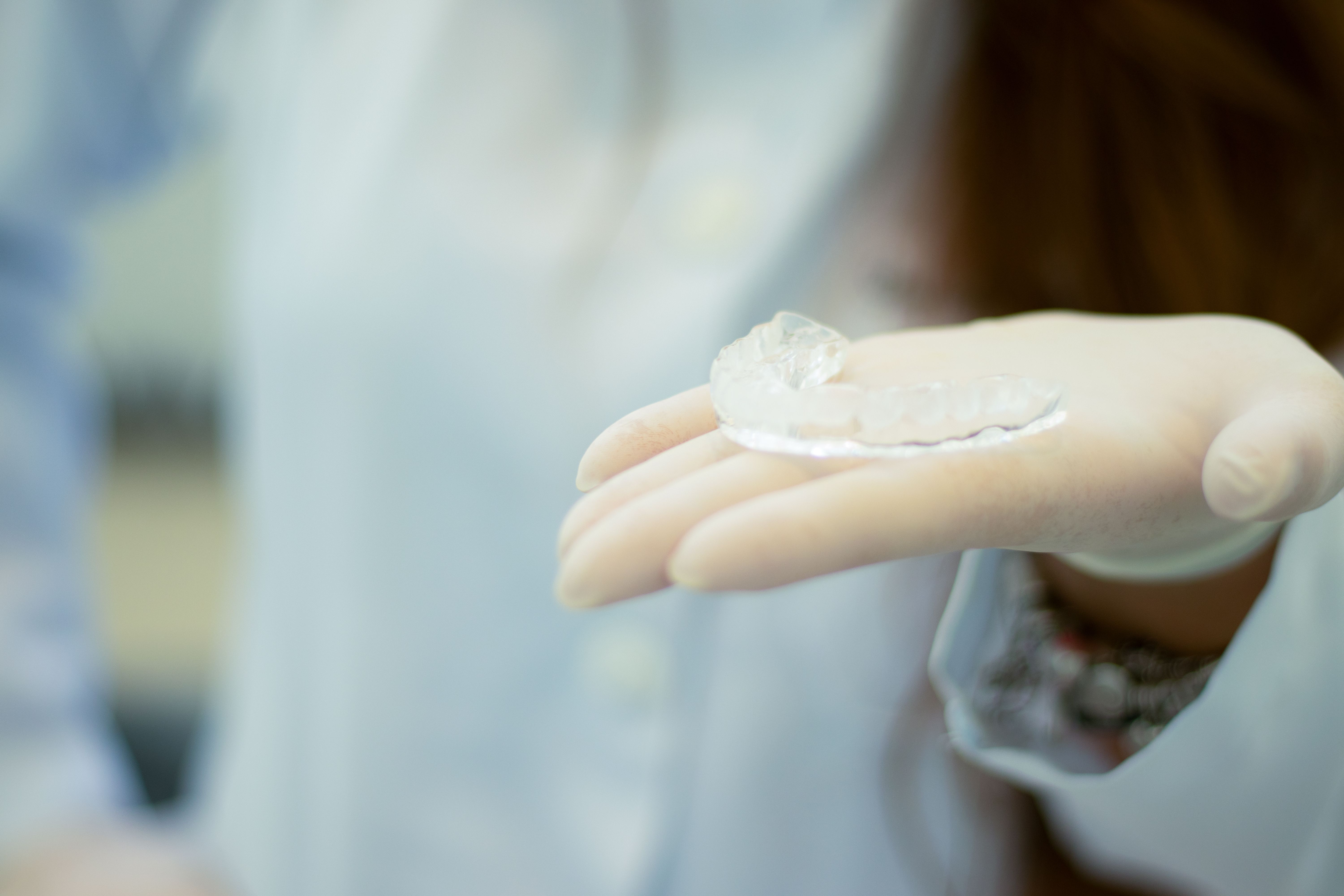 Essix Retainer Guide: How It Works, Costs, and Compares To A Hawley